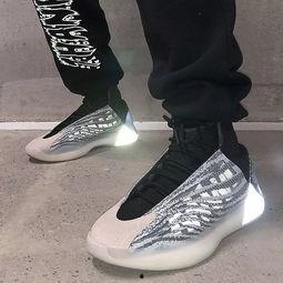 篮球鞋新款爆料视频大全,盘点最新视频大全亮点解析  第1张